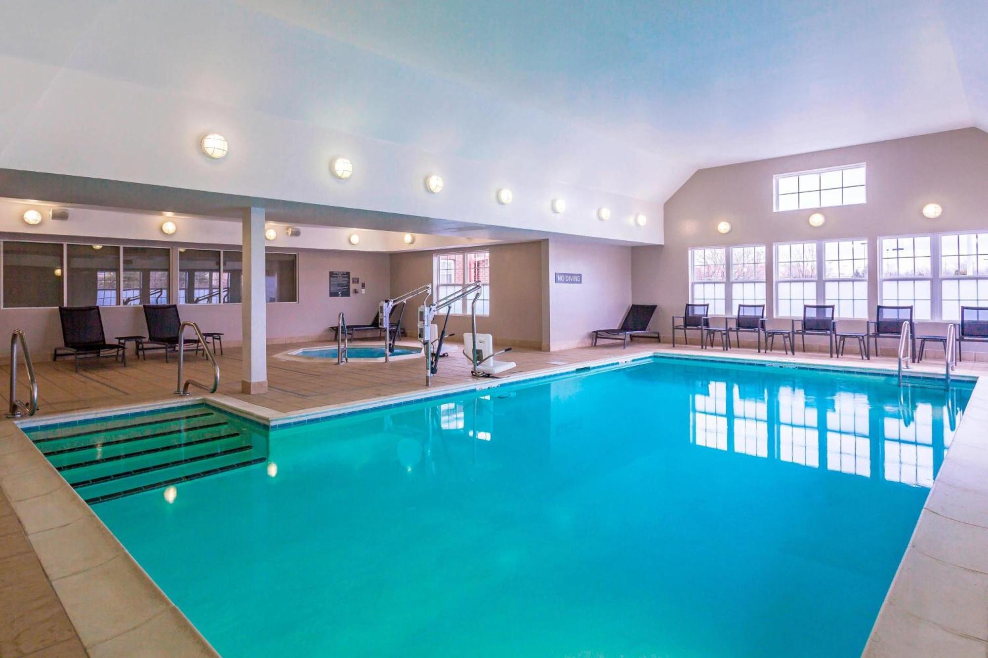 Residence Inn Louisville Northeast Kültér fotó